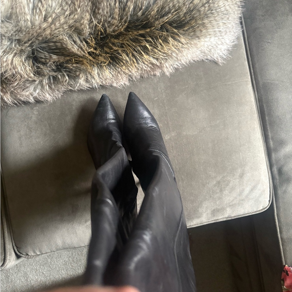BCBGMaxAzria Black Pointed-Toe Knee-High Heeled Boots
